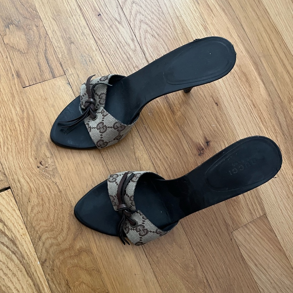 Gucci sandals